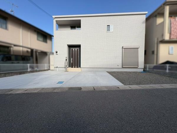岩出市川尻　新築戸建の外観