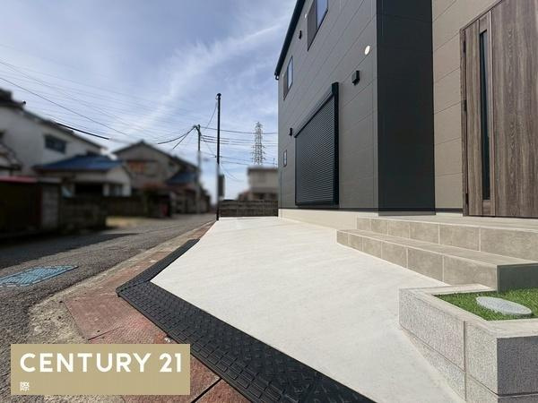 和歌山市鳴神　新築戸建の駐車場