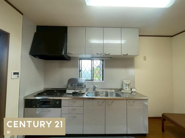 和歌山市平尾　中古戸建のキッチン