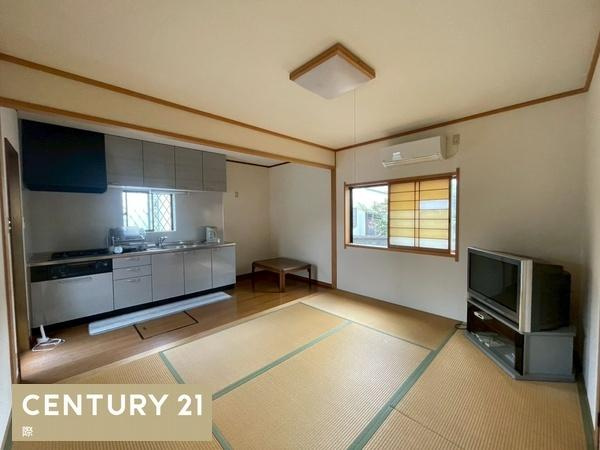 和歌山市平尾　中古戸建の居間・リビング