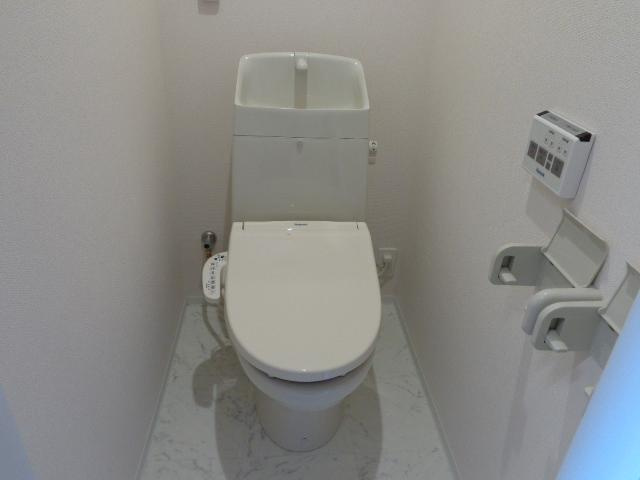 Ｏｐｕｓ　Ｏｎｅ　五福のトイレ|シャワー付トイレ