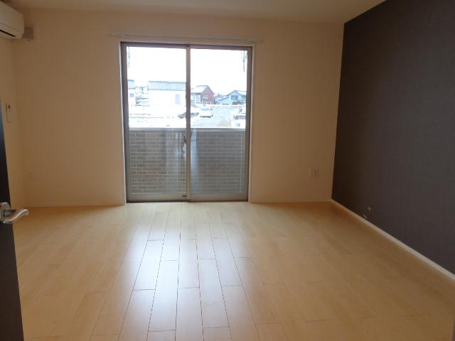 Ｏｐｕｓ　Ｏｎｅ　五福の内装|洋室