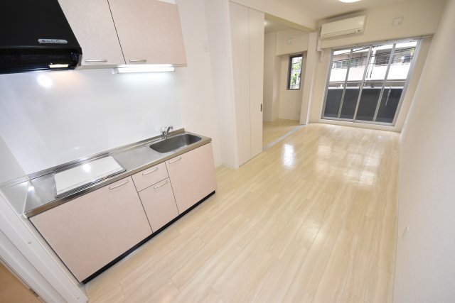 サニーハウス南堀江の居間・リビング