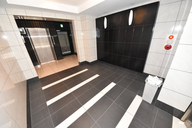 サニーハウス南堀江のエントランス