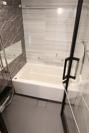 GRANPASEO麻布十番の浴室