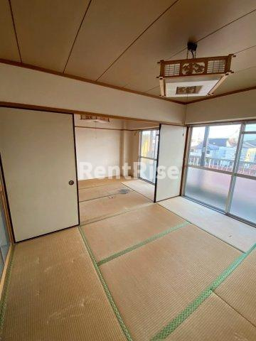ハイツ昭和の和室