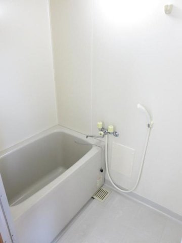 メゾン．ド　ファミーユＢの浴室|きれいなお風呂です