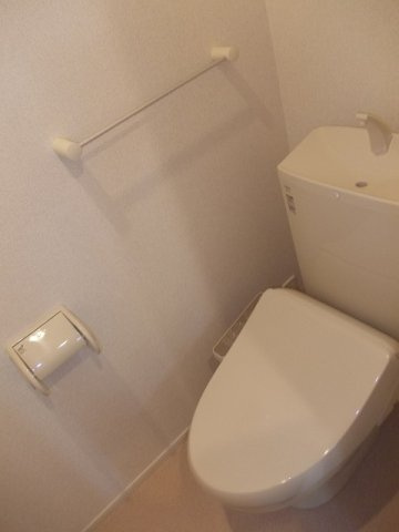 パーク　アクシスＥＡＳＴ　Ｃのトイレ|ゆったりとした空間のトイレです