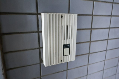 【その他共用部分】 | 協栄マンションOYAMA | 玄関ドアホン※同間取りの305号室のお写真です