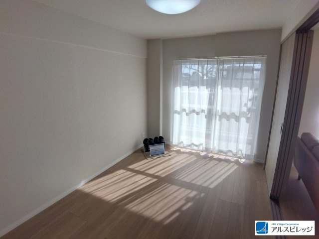 みよしみずほ台サンライトマンションDの洋室