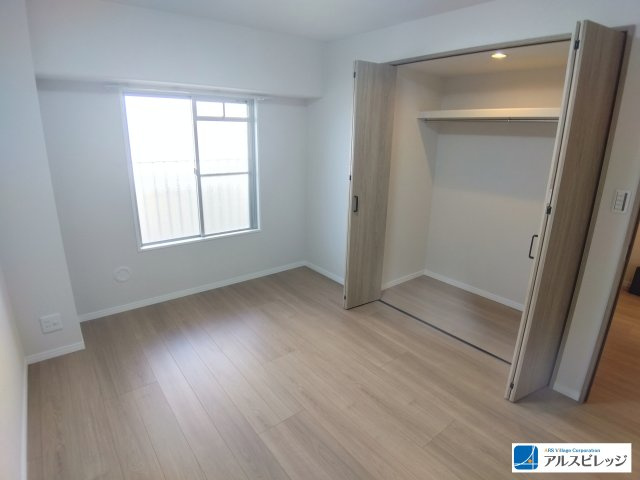 みよしみずほ台サンライトマンションDの洋室