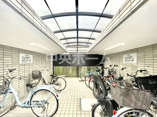 モア・アペックス西小岩の駐輪場|【自転車置き場】無償