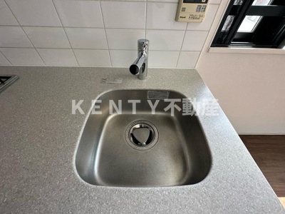 【キッチン】 | スタイリオ下丸子 | コンパクトなキッチンで掃除もラクラク