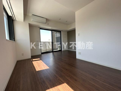 【居間・リビング】 | スタイリオ下丸子 | こちらの居間で趣味の時間をお楽しみください