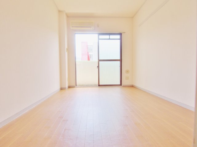 コーポNSRの居間・リビング