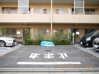 【駐車場】 | 自走式の駐車場がありますので、車必須のかたには、安心です。