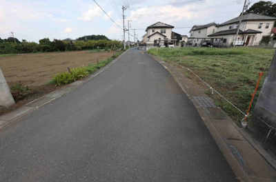 【外観】 | 毛呂山町川角 土地 | 北側約5.2m公道