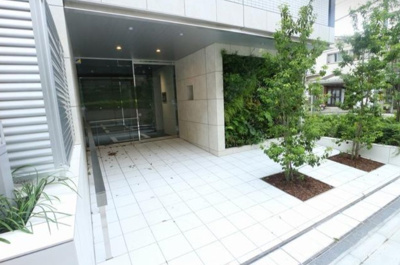 【エントランス】 | GENOVIA世田谷砧 green veil