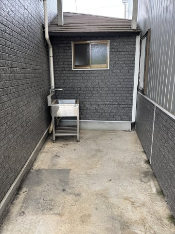 19号線沿い　事務所兼倉庫