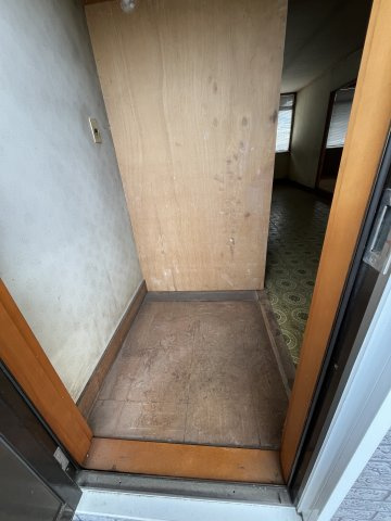 19号線沿い　事務所兼倉庫|2F
