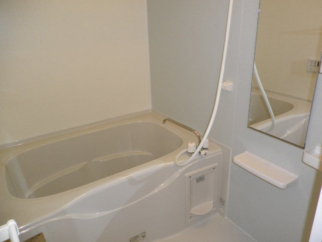 ウィステリアの浴室|日々の疲れを癒すお風呂付です