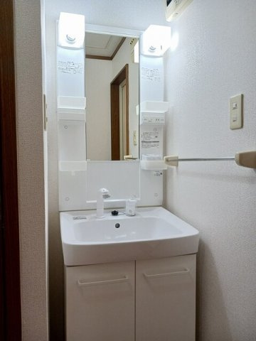 Ｌａｗ　Ｆｌｏｗｅｒの洗面所