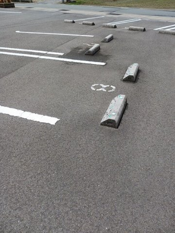 クラールプレディエＡの駐車場