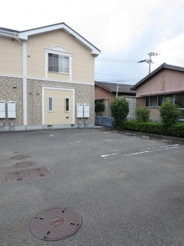 キャプリコートＡの駐車場