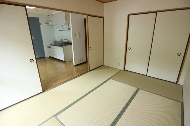 ノーブル須磨の和室