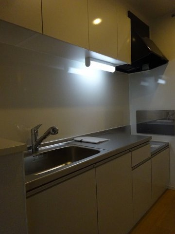 ロータス南島田Ｅのキッチン