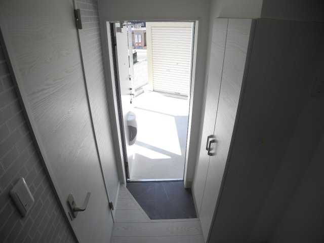 MODERN PALAZZO Isahaya Hattenの玄関