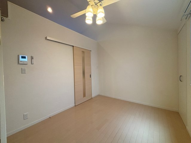 アザーレ新百合ヶ丘弐番館の寝室