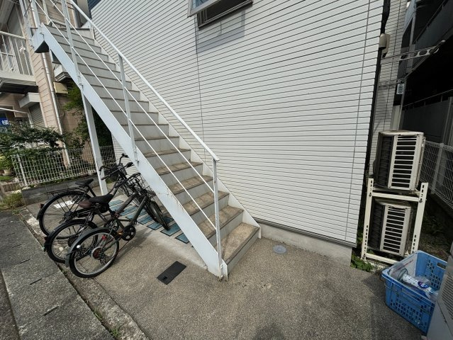 アザーレ新百合ヶ丘弐番館のエントランス