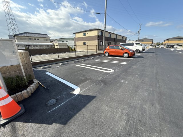 カミーノ　オタンタトレ　Ⅰの駐車場