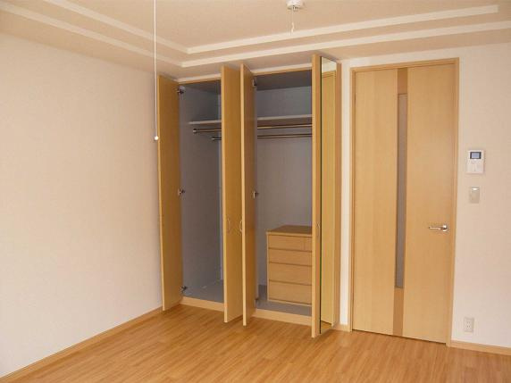 小野ロイヤルハイツの収納