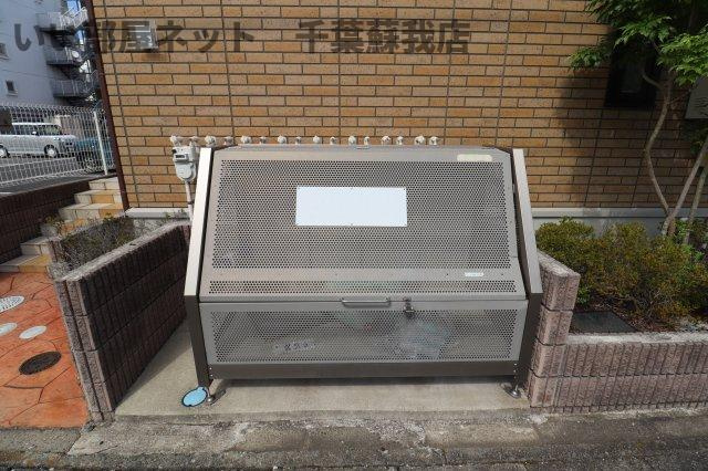 リヴェールのその他共用部分|ゴミストッカー