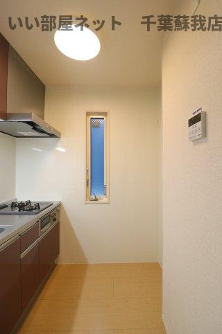 リヴェールのキッチン|コンパクトなキッチンで掃除もラクラク