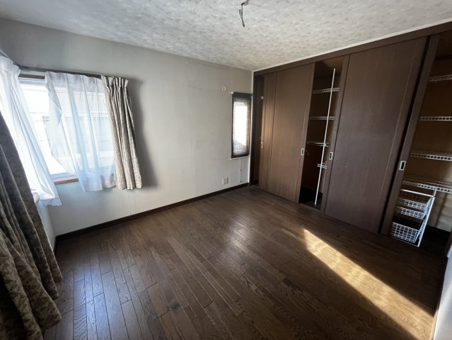 ひのき坂一丁目の洋室