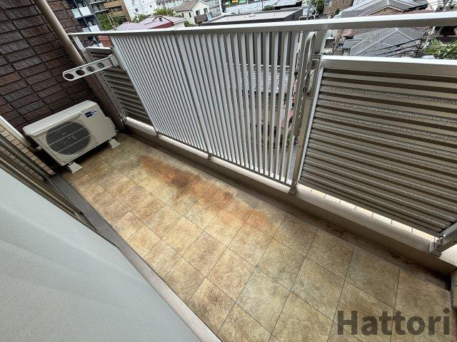 アーバンフラッツ西中島のバルコニー