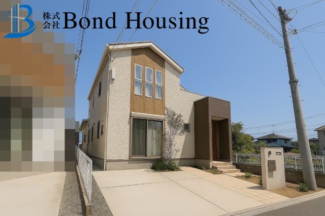 お車並列2台駐車可・オール電化住宅　大久保町江井島　築8年の駐車場