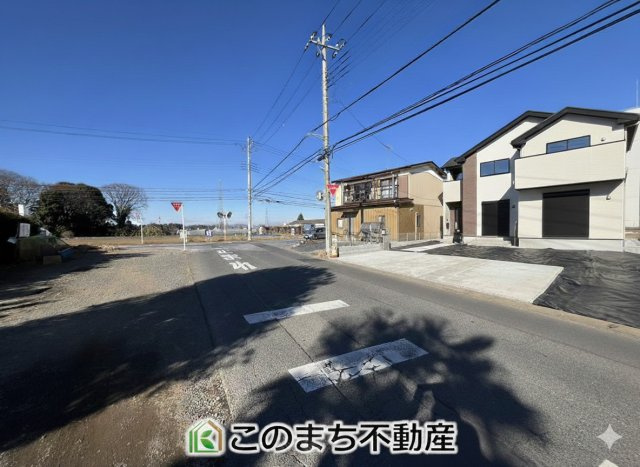 リガーレ小山市雨ケ谷2期　1号棟の前面道路含む現地写真|前面道路含む現地写真