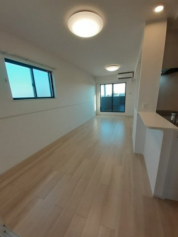 ジェルメメゾン　Ⅰの居間・リビング|広いリビング★