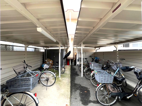 グローバル西明石の駐輪場|駐輪場有（月額/100円）