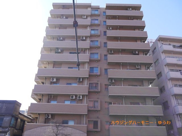 【外観】 | スカーラ池袋西 | 洗練された印象の外観で訪れる人の記憶にも残るスタイリッシュな邸宅。