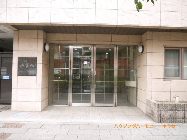 【エントランス】 | スカーラ池袋西 | 清廉とされたエントランスになっています。