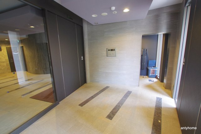 LaSante梅田北　仲介手数料無料のエントランス