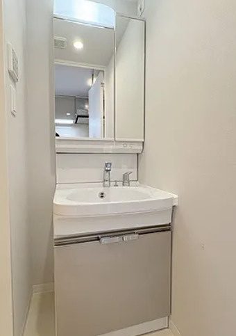 リヴェント森ノ宮の独立洗面台