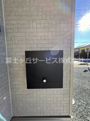 【設備】 | 袋井市梅山 2期 新築一戸建て 2号棟 | ポスト