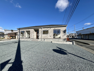 【駐車場】 | 袋井市梅山 2期 新築一戸建て 2号棟 | 6台～7台駐車可能