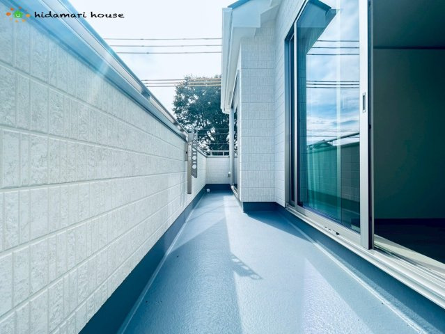 上尾市小泉3丁目　新築戸建　ハートフルAのバルコニー